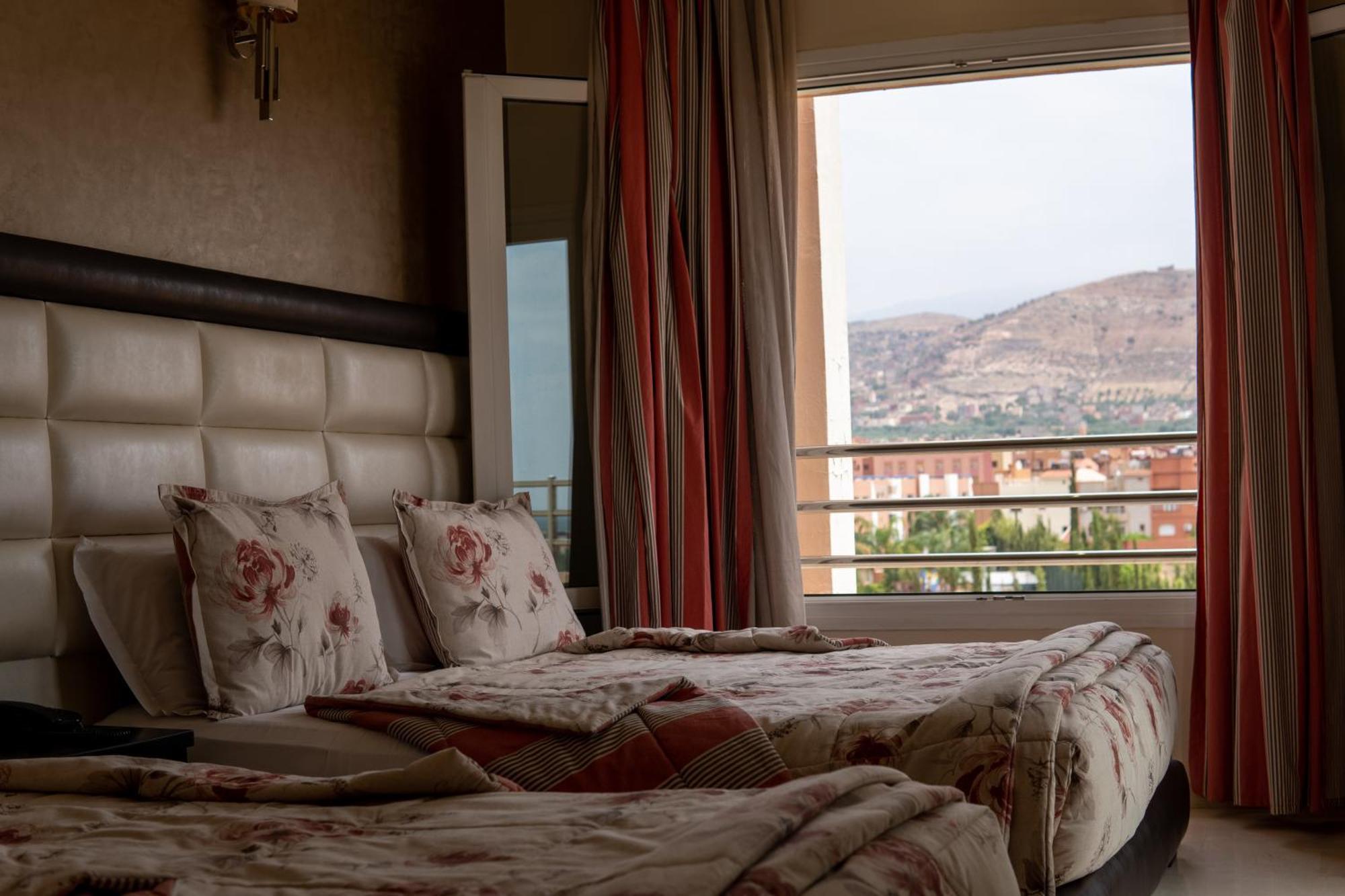 Hotel La Luna Beni Mellal Esterno foto
